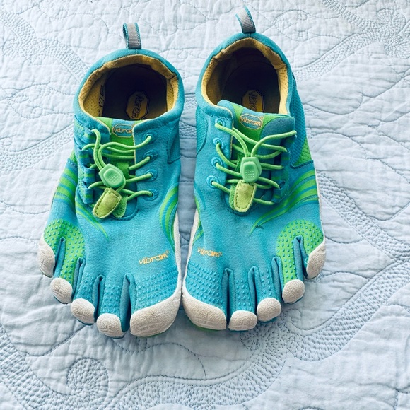 Vibram FiveFingers Aqua and Lime Toe Shoes - Picture 1 of 5